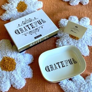 🌼 NIB Rosanna glass trinket tray new